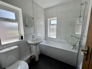 Family Bathroom- click for photo gallery